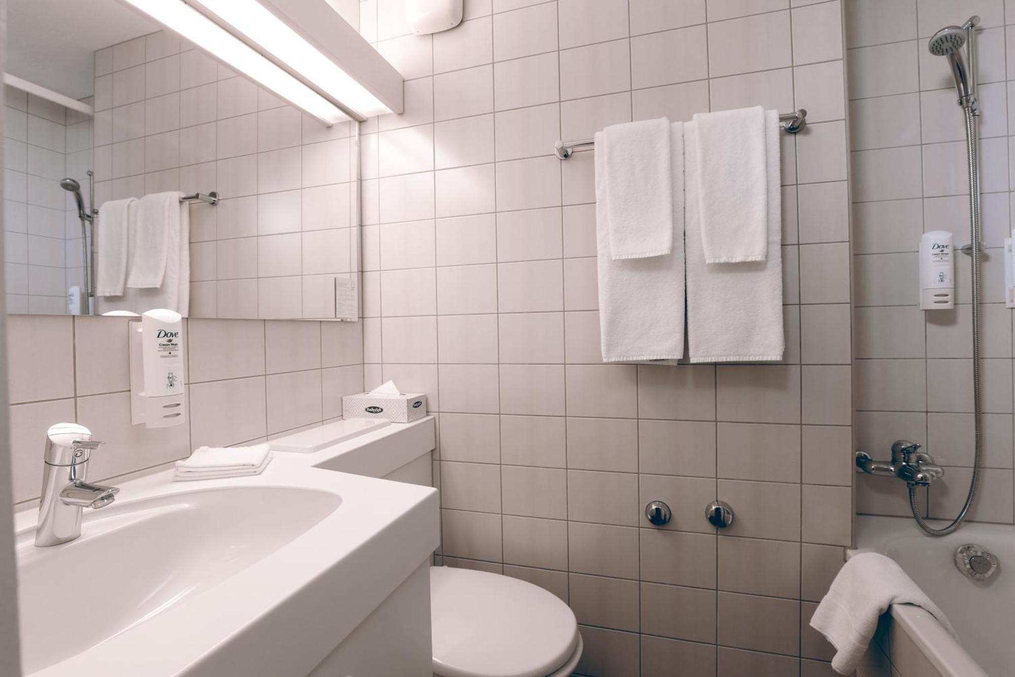 Hotel Thurgauerhof Self-Check-In Weinfelden Zewnętrze zdjęcie