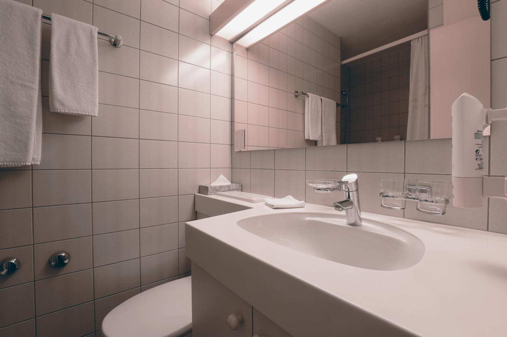 Hotel Thurgauerhof Self-Check-In Weinfelden Zewnętrze zdjęcie